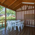 Parque de vacaciones E *