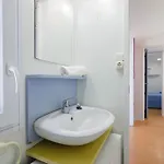 E *